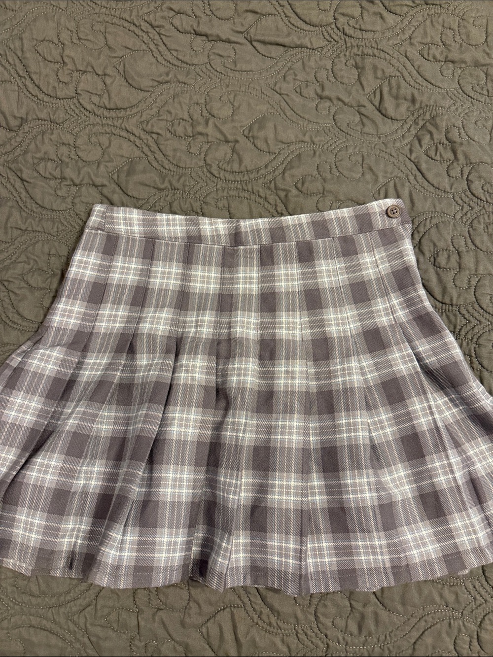 Aeropostale Gray and White Plaid Pleated Skirt